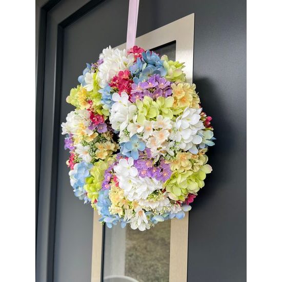 Jarní dekorace věnec na dveře/stůl květinový barevný, 38 cm