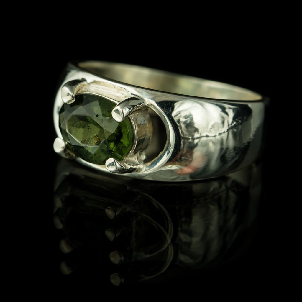 Naav - rock, metal, pohanství obchod - MOLDAVITE, sterling silver ring with  cut moldavite - Moldavite Jewellery - Silver Jewellery