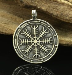 Aegishjalmur, islandská magická runa, medailon, stříbro 925