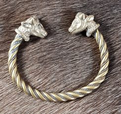 CELTIC BRACELET, Bull's Heads, Trichtingen, brass