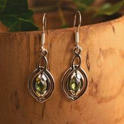 MAIA, earrings, faceted Moldavite, silver