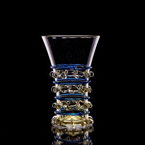 GLASS WITH BLUE DECOR, 13TH CENTURY - GLASS{% if kategorie.adresa_nazvy[0] != zbozi.kategorie.nazev %} - GLASS{% endif %}