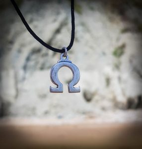 OMEGA, PENDANT, SILVER - PENDANTS - SILVER{% if kategorie.adresa_nazvy[0] != zbozi.kategorie.nazev %} - SILVER JEWELLERY{% endif %}