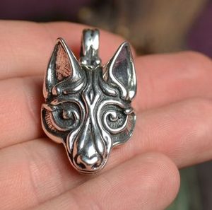 VIKING WOLF HEAD, SILVER PENDANT BY WULFLUND, AG 925, 16 G. - PENDANTS - SILVER{% if kategorie.adresa_nazvy[0] != zbozi.kategorie.nazev %} - SILVER JEWELLERY{% endif %}