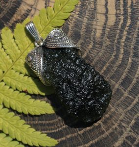 MORAVIA, MOLDAVITE, STERLING SILVER PENDANT - MOLDAVITE JEWELLERY{% if kategorie.adresa_nazvy[0] != zbozi.kategorie.nazev %} - SILVER JEWELLERY{% endif %}