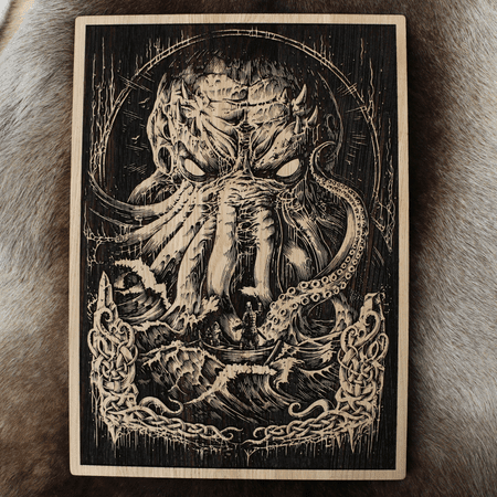 CTHULHU NÁSTĚNNÁ DEKORACE, DŘEVO 32X46CM