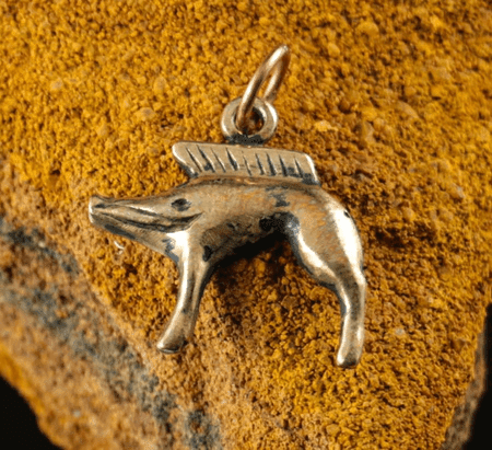 CELTIC BOAR, NEUVY-EN-SULLIAS, BRONZE PENDANT