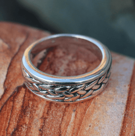 RIONA, CELTIC RING, SILVER