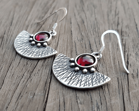 AZTEC, SILVER EARRINGS AG 925, GARNET