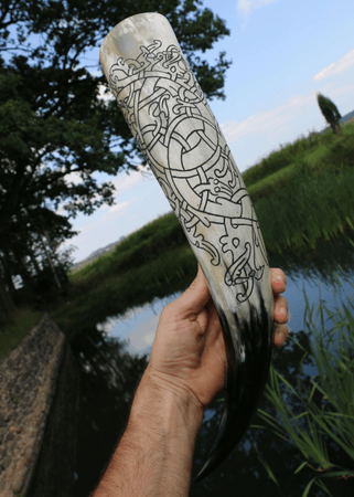 RINGERIKE - DRAGON, CARVED DRINKING HORN