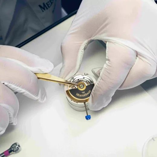 MEISTERSINGER ALAIN SILBERSTEIN EDITION KAENOS GRAND DATE ED-KSGD-AS2025 - EDITIONS - ZNAČKY