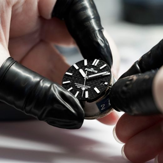 FORTIS MARINEMASTER M-40 GRAVITY BLACK F8120027 - MARINEMASTER - ZNAČKY