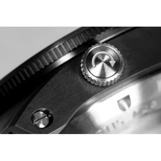 FORTIS MARINEMASTER M-44 DLC BLACK RESIN COSC F8120031 - MARINEMASTER - ZNAČKY