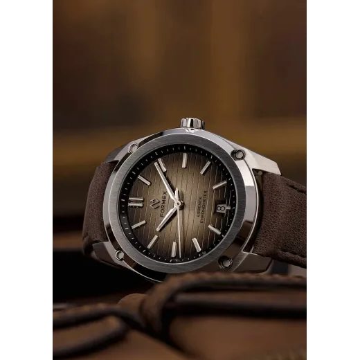 FORMEX ESSENCE THIRTYNINE AUTOMATIC CHRONOMETER DEGRADE BROWN NAPA LEATHER STRAP - ESSENCE - ZNAČKY