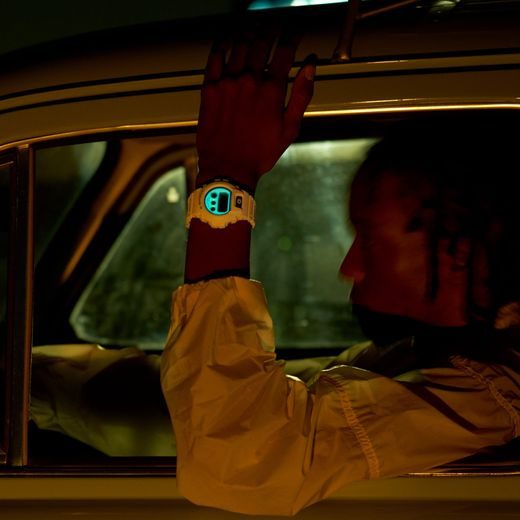 CASIO G-SHOCK DW-6900HDS-7ER HIDDEN GLOW SERIES - G-SHOCK - ZNAČKY