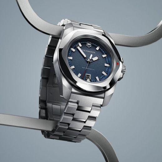 VICTORINOX I.N.O.X. 242031 - I.N.O.X. - ZNAČKY