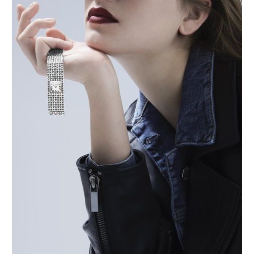 FREDERIQUE CONSTANT CLASSICS MANCHETTE QUARTZ FC-200WR1MC6B - CLASSICS LADIES - ZNAČKY