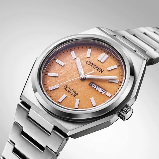 CITIZEN ECO-DRIVE SUPER TITANIUM AW0130-85ZE - SUPER TITANIUM - ZNAČKY