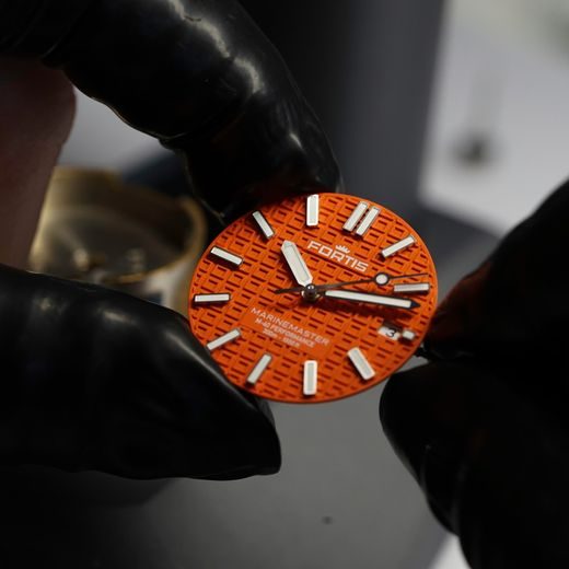 FORTIS MARINEMASTER M-40 AMBER ORANGE F8120024 - MARINEMASTER - ZNAČKY