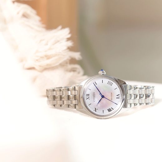 CITIZEN L ECO-DRIVE EM1140-80D - ELEGANT - ZNAČKY