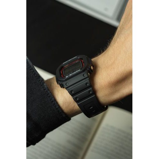 HODINKY CASIO G-SHOCK GW-M5610U-1ER - G-SHOCK - ZNAČKY