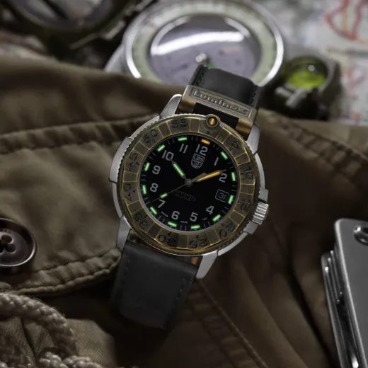 LUMINOX ADVENTURE 1300 SERIES XL.1301 - SEA - ZNAČKY