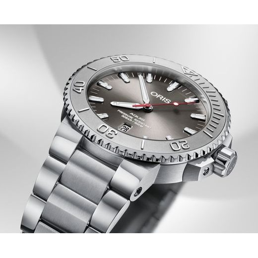 ORIS AQUIS DATE RELIEF 43,5 MM 01 733 7730 4153-07 8 24 05PEB - AQUIS - ZNAČKY