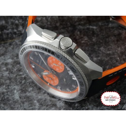 JUNGHANS 1972 CHRONOSCOPE QUARTZ 41/4260.00 - PERFORMANCE - ZNAČKY