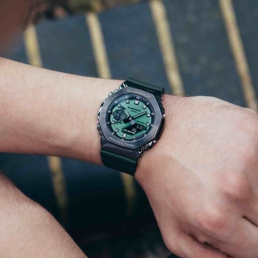 CASIO G-SHOCK GM-2100B-3AER - CASIOAK - ZNAČKY