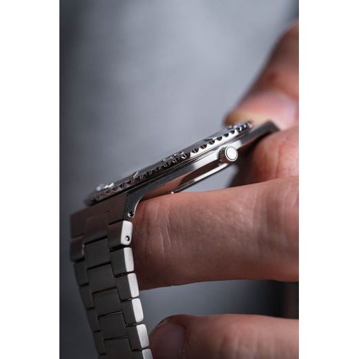 BERING CLASSIC 18940-704 - CLASSIC - ZNAČKY