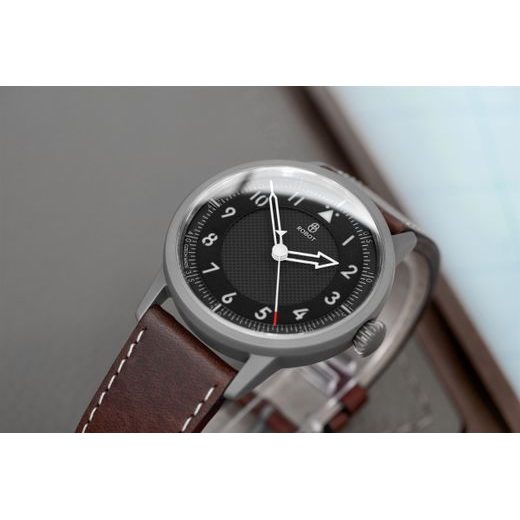 ROBOT FLIEGERFRIDAY X MICRO PRAHA L.E. - LIMITOVANÉ EDÍCIE - ZNAČKY