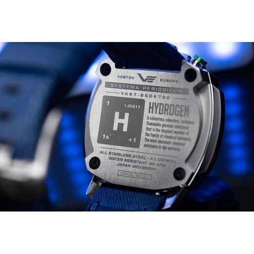 VOSTOK EUROPE SYSTEMA PERIODICUM VODÍK VK67-650A720B - SYSTEMA PERIODICUM - ZNAČKY