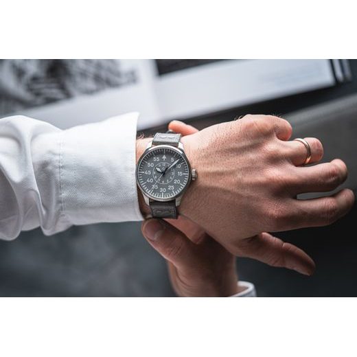 LACO AACHEN GRAU 39 - PILOT BASIC - ZNAČKY