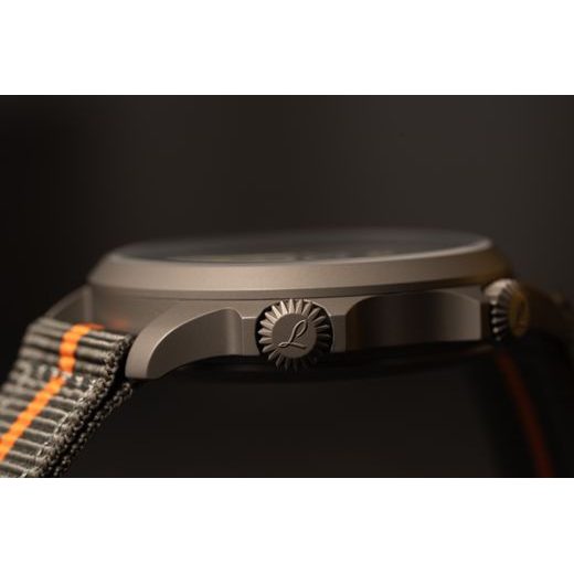 LACO FLIEGER FRANKFURT 40 GMT GRAU - PILOT SPECIAL MODELS - ZNAČKY