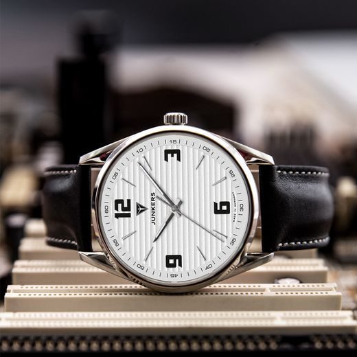 JUNKERS PROFESSOR 932.01.03 - PROFESSOR - ZNAČKY