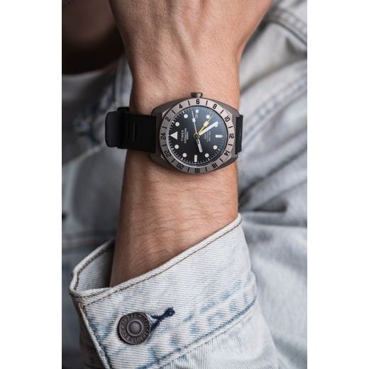 TIMEX EXPEDITION GMT TW2W53000UK - TIMEX - ZNAČKY