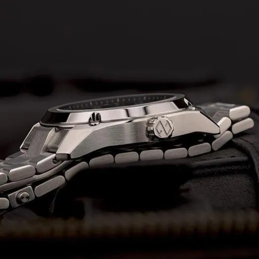 FORMEX ESSENCE FORTYTHREE AUTOMATIC CHRONOMETER GREEN - ESSENCE - ZNAČKY