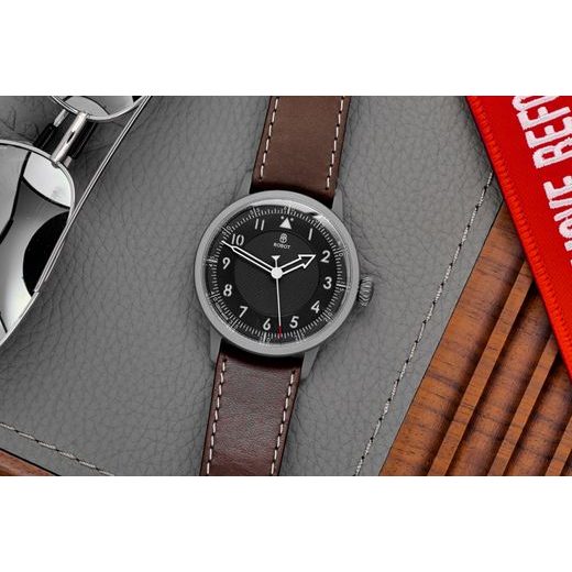 ROBOT FLIEGERFRIDAY X MICRO PRAHA L.E. - LIMITOVANÉ EDÍCIE - ZNAČKY