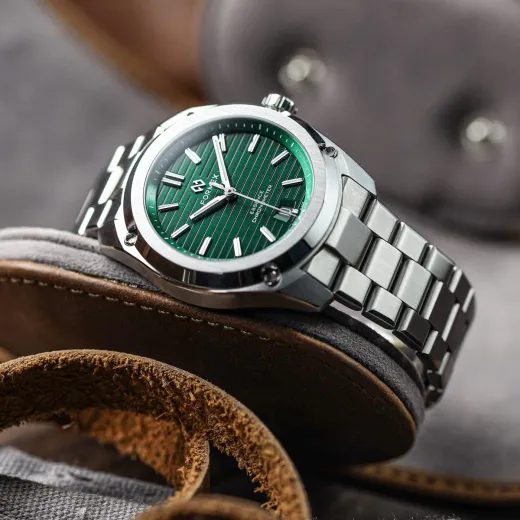 FORMEX ESSENCE FORTYTHREE AUTOMATIC CHRONOMETER GREEN 0330.1.6300.100 - ESSENCE - ZNAČKY