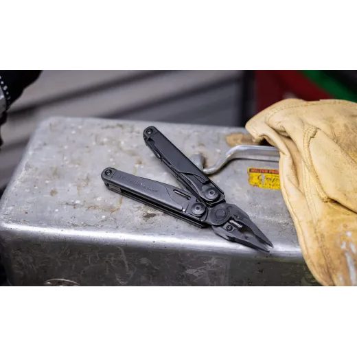 MULTITOOL LEATHERMAN SURGE BLACK - KLIEŠTE A MULTITOOLY - OSTATNÉ