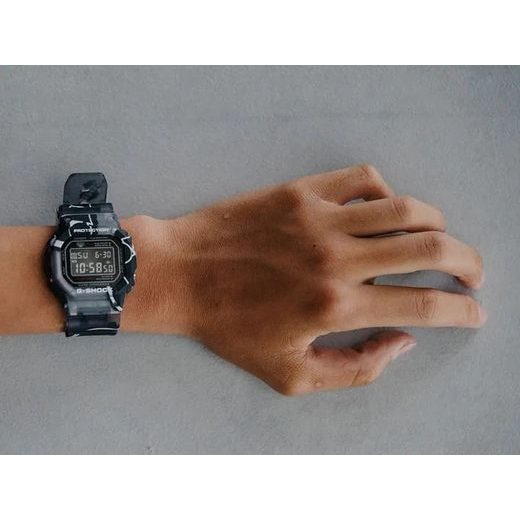 HODINKY CASIO G-SHOCK DW-5000SS-1ER STREET SPIRIT - G-SHOCK - ZNAČKY