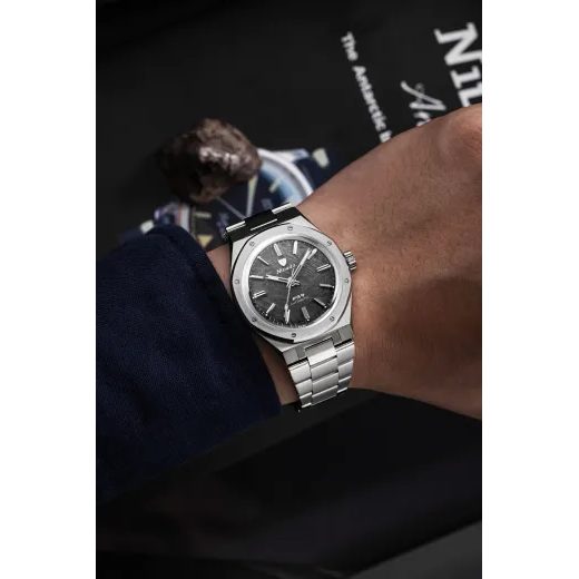 NIVADA GRENCHEN F77 METEORITE 68016A77 - F77 - ZNAČKY