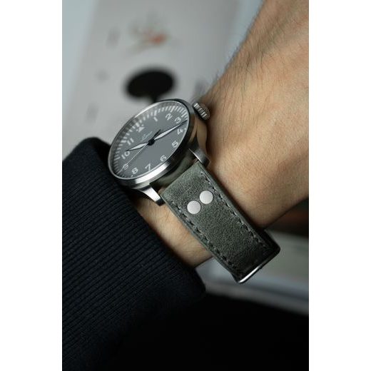 LACO AUGSBURG GRAU 42 - PILOT BASIC - ZNAČKY