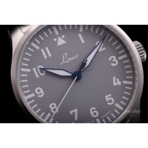 LACO AUGSBURG GRAU 42 MB - PILOT BASIC - ZNAČKY