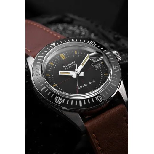 NIVADA GRENCHEN ANTARCTIC DIVER 32038A - ANTARCTIC - ZNAČKY