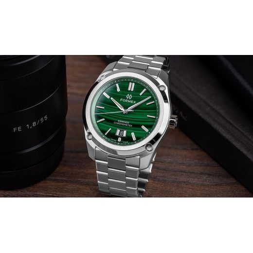 FORMEX ESSENCE FORTYTHREE AUTOMATIC CHRONOMETER MALACHITE STEEL BRACELET 0330.1.6390.100 - ESSENCE - ZNAČKY