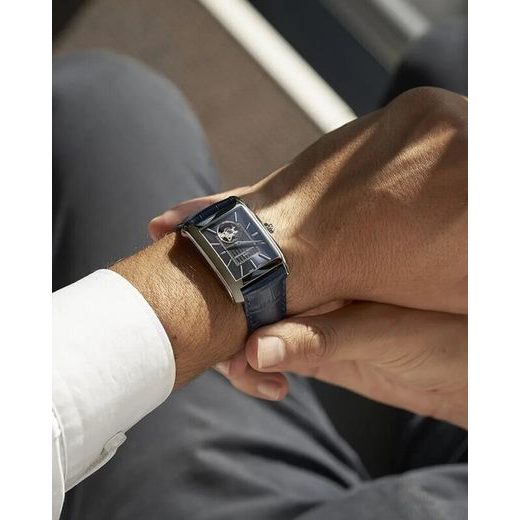 FREDERIQUE CONSTANT CLASSICS CARRÉE HEART BEAT AUTOMATIC FC-311N4C26 - CLASSICS GENTS - ZNAČKY