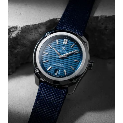 FORMEX ESSENCE THIRTYNINE AUTOMATIC COSC BLUE - ESSENCE - ZNAČKY