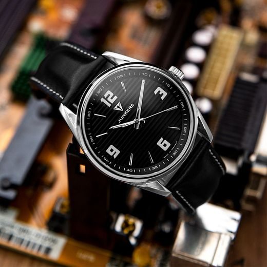 JUNKERS PROFESSOR 932.01.02 - PROFESSOR - ZNAČKY