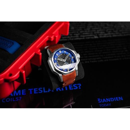 VOSTOK EUROPE ATOMIC AGE FERMI LINE NH34-640A701B - ATOMIC AGE - ZNAČKY